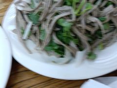 -溢心园香河肉饼总店