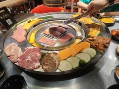 -哈哈碳都·牛肋条无限自助烤肉(台江万达店)