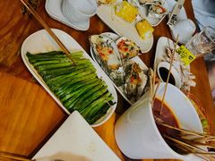 烤湛江生蚝（4个/份）-木屋烧烤(坂田天安云谷店)