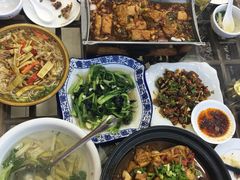 太平湖砂锅鱼-徽州美食(三十年老店)