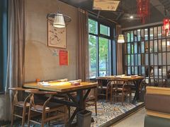-小三峡食府(西五路店)