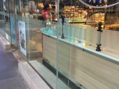 -巴黎贝甜(大宁国际商业广场店)