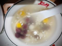 -三人行骨头王火锅(长寿店)
