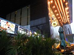 -深圳温德姆至尊酒店·大堂吧·户外花园