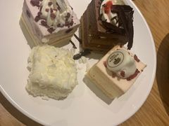 -小鱼小牛(世欧广场店)