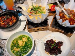 -穹六人间 people 6(岳阳路店)