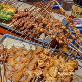 夜宵来这里撸串喝酒，好惬意！