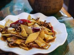 芒果炒牛肉-纳兰傣雀傣味餐厅