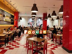 -城市大道红炉披萨烘焙坊