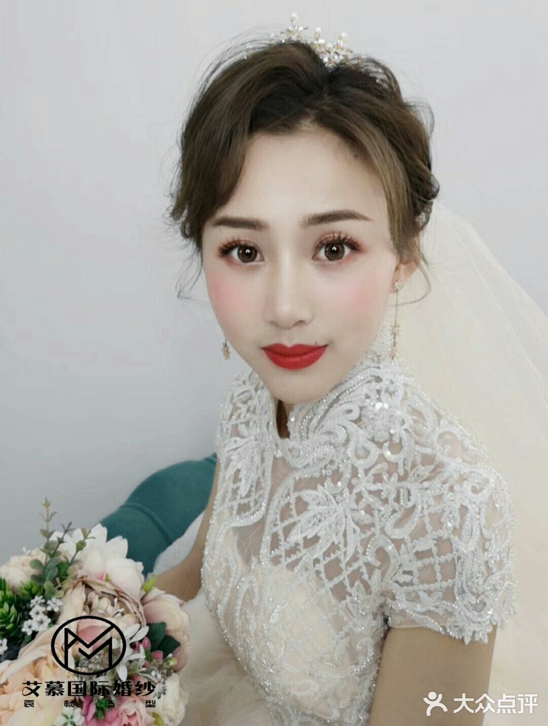 婚纱一共试了三套，每一套感觉都是不同风格的