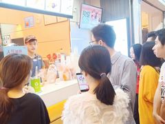 -CoCo都可(八达商城店)