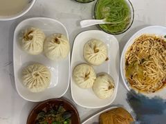 -李与白包子铺(桐梓林店)