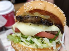 -The Habit Burger Grill 哈比特汉堡(世博店)
