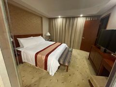 -汕尾巴黎半岛酒店