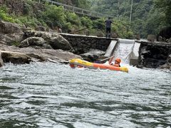 -安吉龙王山峡谷漂流