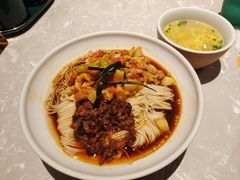 -松鹤面馆·古法焖肉面(观前店)