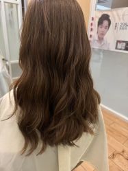 -首脑美发沙龙