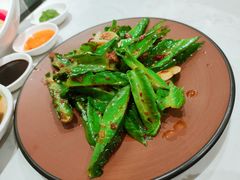 龙豆-滕记星发餐室·新加坡菜(巨鹿路店)
