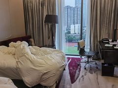 -广州天河希尔顿酒店