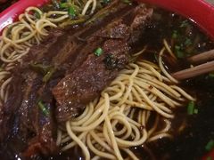 -小龙大肉面馆