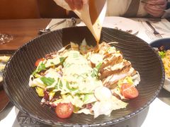 鸡肉牛油果藜麦沙拉（5月上新）-西堤牛排(合肥之心城店)