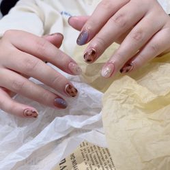 -花系美·美甲美睫精品店