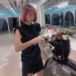 -BULB STUDIO 巴柏明星发型工作室