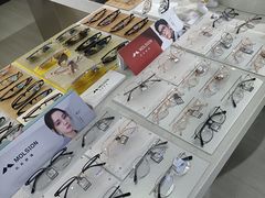 -视野联行眼镜蔡司·依视路官方授权店(顺城店)