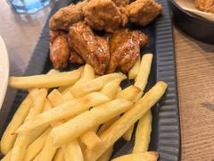 -必胜客(上海华谊新所店)