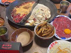 -萍姐火锅·公路夜市(武汉首店)