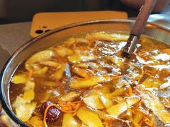 武定母鸡炖野生菌-半山腰·云南菜(侨福芳草地店)