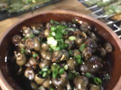 -老街烧烤大排档·地道湖北菜·龙虾馆(汉口火车站店)