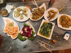 -覃记海鲜美食餐厅