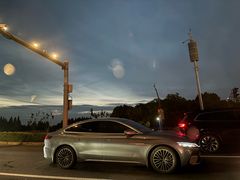 -淞虹路P+R停车场