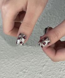 -进巍美甲美睫