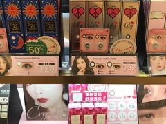 -4inlook美目美佳隐形眼镜店(恒隆广场店)