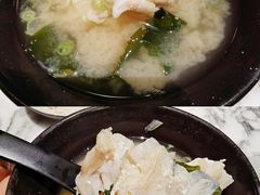 雞泡魚味噌湯-家贺屋刺身寿司专门店