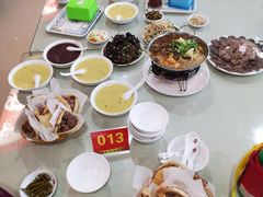 -闫家驴肉老店(华电一校店)