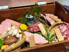 -山川小町·极番烧肉(新地假日广场店)