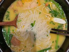-银米·云南传统过桥米线(双廊黑金冠店)