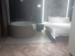 -爱电竞酒店(苏州石路地铁站山塘街店)