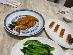 -香港百合居(LCM置汇旭辉广场店)