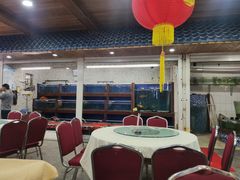大堂-鹏城人家海鲜酒家·23年老字号(较场尾店)