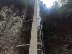 -龙水峡地缝景区