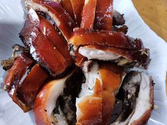 -黄记四更烤乳猪店