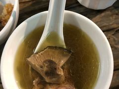 -民间瓦缸煨汤館(嵩山路店)