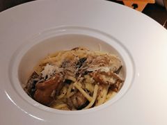 -卡普里披萨·牛扒·下午茶