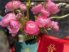-LADY FAFA(巨鹿路陕西南路路口店)