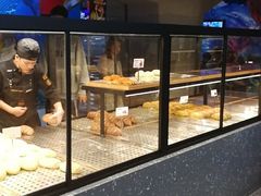 面包甜点陈列柜-LELECHA乐乐茶(上海五角场万达广场店)