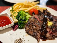 -WOLFGANG PUCK KITCHEN & BAR(迪士尼小镇店)
